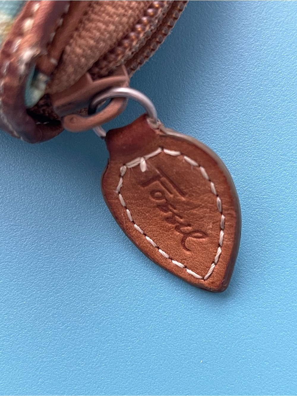 Fossil Tan Leather Wallet with Butterfly Decals - Picture 3 of 6